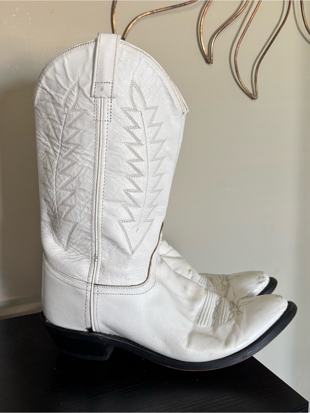 Old West women’s cowgirl boots White size 10 genuine leather